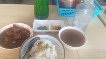 Tres Pares Marikina food