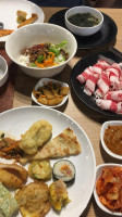 Gui Gui Korean Unlimited Grill food