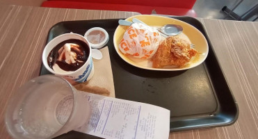 Jollibee Shoe Ave food