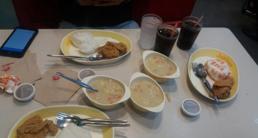 Jollibee Meycauayan food