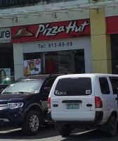 Pizza Hut Supima outside