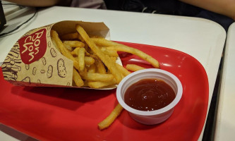 Max's Fried Chicken Nlex food