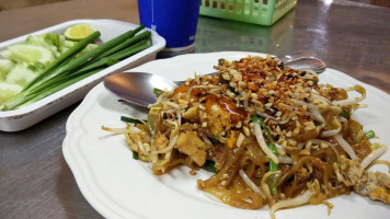 Pad Thai 50 Baht food