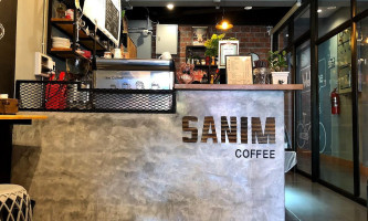 Sanim Coffee food