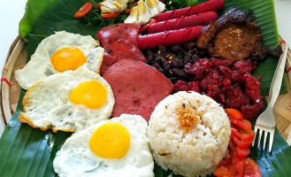 7th Street Silog food