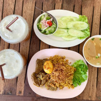 Fareeda Nasi Briyani Kambing food