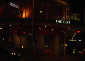 The Oaks Hotel outside