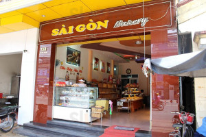 Saigon Bakery food