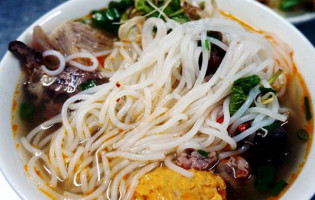 Quán Cẩm Bún Bò Huế food