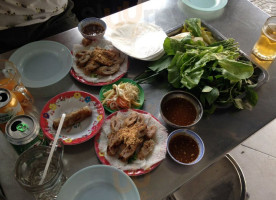 Nem Nướng Thanh Vân food