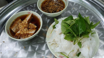 Banh Cuon Ba Hoanh food