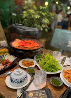 Nhà Hàng Ẩm Thực Tí Lùn food