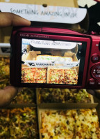 ‪debonairs Pizza‬ food