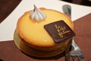 Le Petit Gateau food