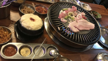 Muhan Samgyupsal food