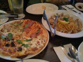 Italianni's food