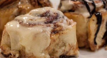 Cinnabon food