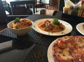 Tony J's Italian And Pizzeria food