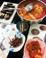 Jong Lo Korean Cuisine food