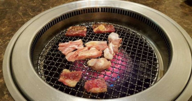 Sandaya Yakiniku food