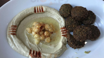 Beni's Falafel food