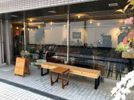 Goodman Roaster Kyoto outside