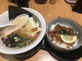 Miàn Wū Yī Píng ān food