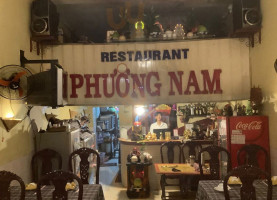 Nhà Hàng Phương Nam inside