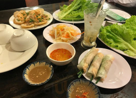 Banh Khot Di Ba food