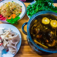 Phong Nha Veggie Box food