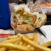 ‪charley's Philly Steaks Mall Of The Emirates‬ food