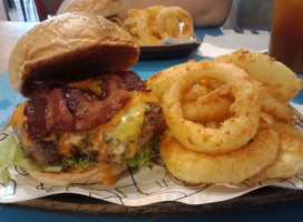 8 Cuts Burger Blends food