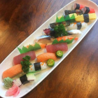 Overtones Ito Sushi Bar Japanese Restaurant food