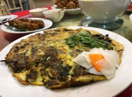 The Original Binondo Fried Chicken House food