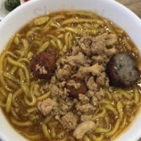 Liam's Lomi House food