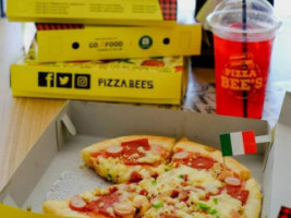 Pizza Bee's food