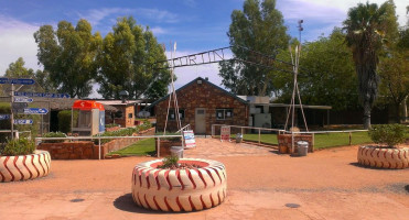 Curtin Springs Wayside Inn outside