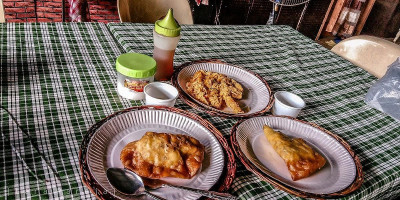 Irene's Vigan Empanada Crisologo food