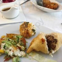 Indian Hut   food