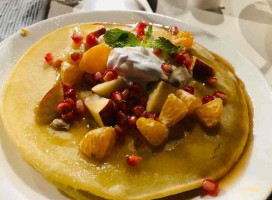 Roy's Cafe food