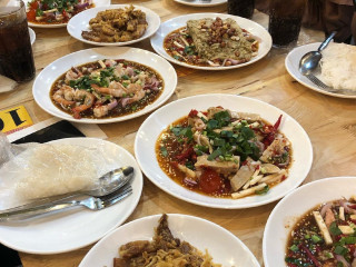 Khoad Yum Thailand โคตรยำ