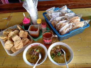 Soto Seger Gobyos Ayam Dan Babat