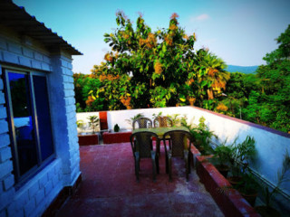 Ajodhya Guest House
