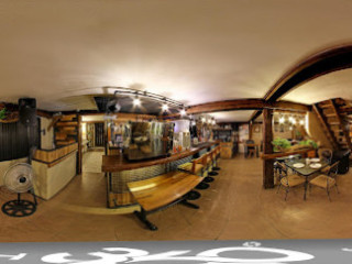 Hilarias Bar And Restaurant