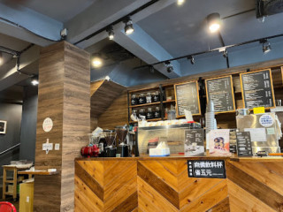 Louisa Coffee Taoyuan Taoying Shop