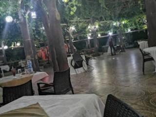 Homs Paradise Restaurants