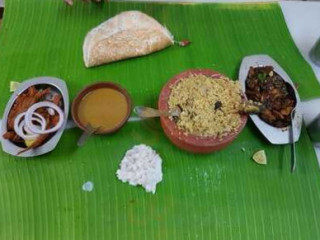 Srinidhi Ammayi Veedu Pot Cook