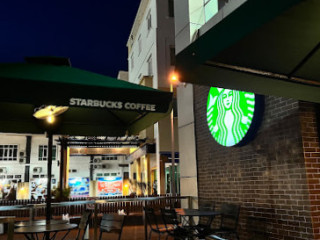 Starbucks (cenang Mall)
