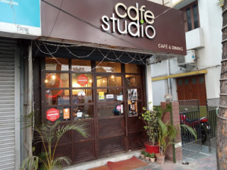 Cafe Studio