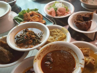Darjoh's Asian Cuisine